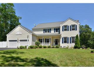 51 James Vincent Dr, Clinton, CT 06413-1258