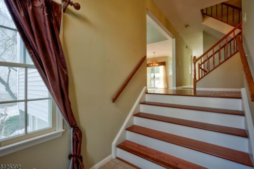 46 Ryan Ln, Lincoln Park, NJ 07035-2128