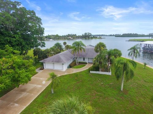 415 Green Dolphin Dr, Placida FL  33946-2229 exterior