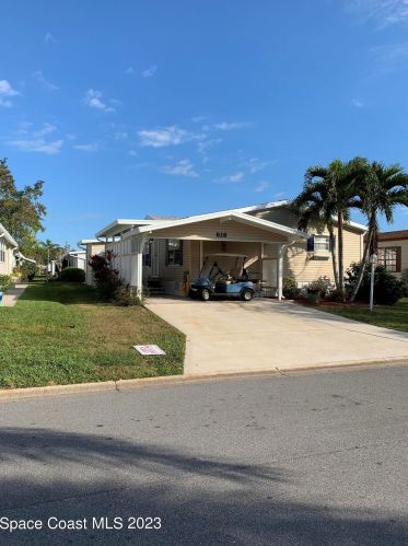 828 Tamarind Cir, Sebastian, FL 32976-2411