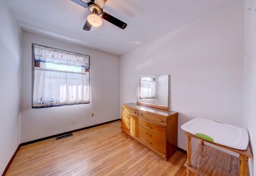 490 Toledo Ave, Marion OH  43302-2145 exterior