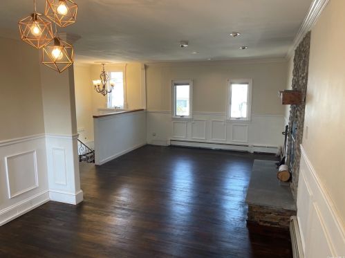 703 8th St, North Lindenhurst NY  11757-5522 exterior