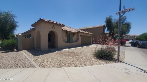 3107 74th Ln, Phoenix, AZ 85043-7208