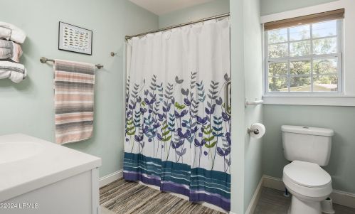 818 Paul Dr, Beaufort SC  29902-6626 exterior