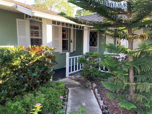 1010 Abingdon Ave, Fort Pierce, FL 34953-2803