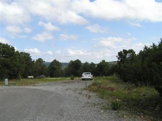 8 Pinon Point Rd, Sedillo, NM 87059-7862