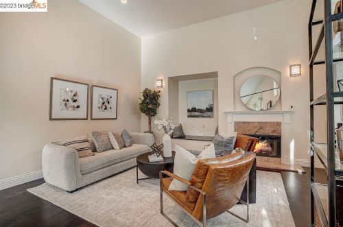 7164 Buckingham Blvd, Berkeley CA  94705-1715 exterior