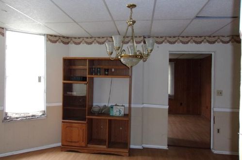 1800 Leishman Ave, New Kensington, PA 15068-4227