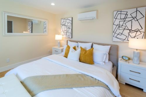 1466 Hollenbeck Ave, Sunnyvale CA  94087-4238 exterior