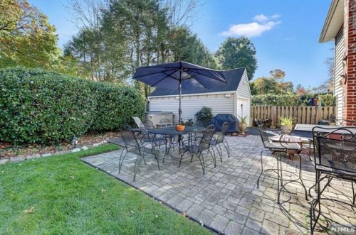 437 Northern Pkwy, Ridgewood NJ  07450-1720 exterior