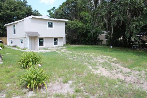 9005 Wicker Ln, New Port Richey, FL 34654-5015