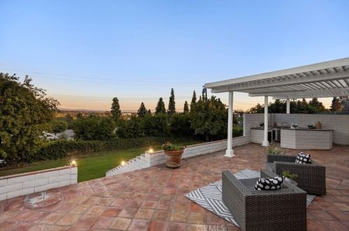 2900 Terraza Pl, Fullerton, CA 92835-2411