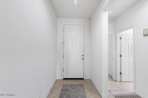 5034 Glencove St, Mesa, AZ 85205
