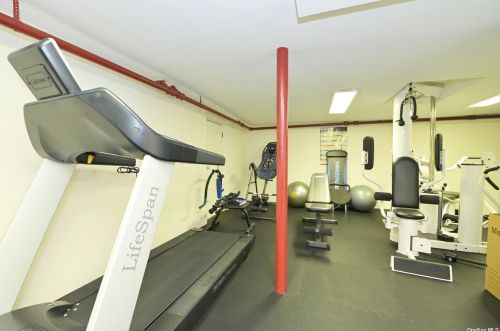 50 Burton Ave, Woodsburgh NY  11598-1750 exterior