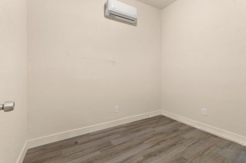 303 Washington St, Modesto CA  95351-2837 exterior