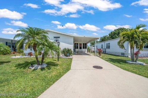 915 Hyacinth Cir, Sebastian, FL 32976-7668