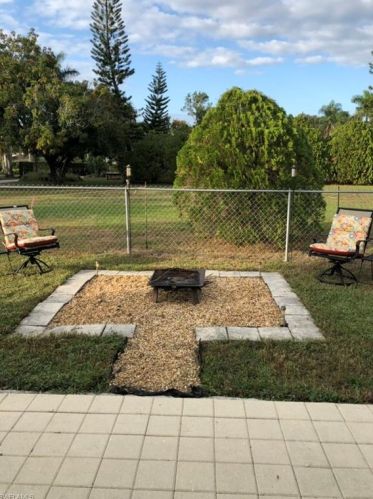 27208 Rio Vista Cir, Bonita Springs FL  34135-4729 exterior