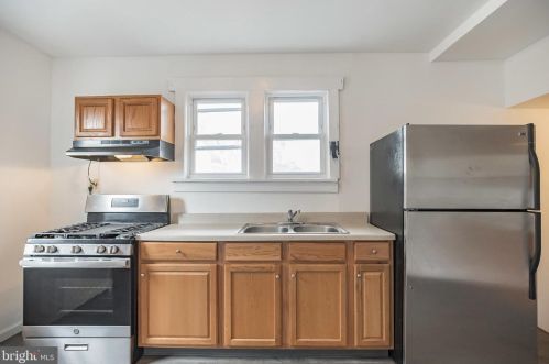 15 Lehigh Ave, Gloucester NJ  08030-1304 exterior