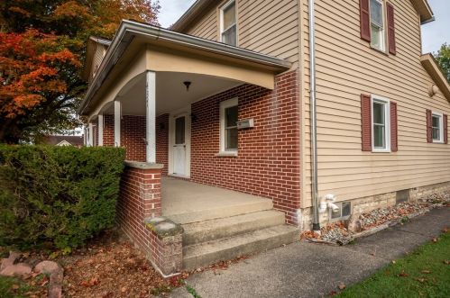 437 Line St, Hermitage PA  16150-1208 exterior