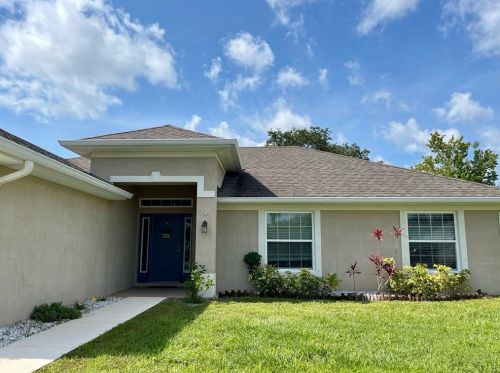 733 Hall Ave, Sebastian, FL 32958-4855