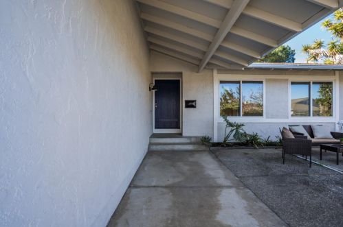 528 Compass Dr, Redwood City, CA 94065-1104