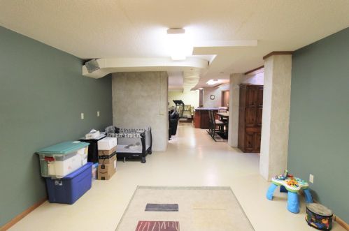 1316 16th St, Willmar MN  56201-2854 exterior