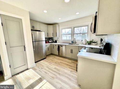 27 Emerald Ln, Willingboro NJ  08046-2255 exterior