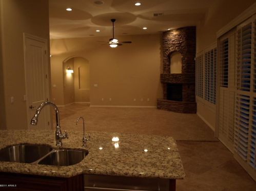 2611 Espartero Way, Phoenix AZ  85086-5535 exterior
