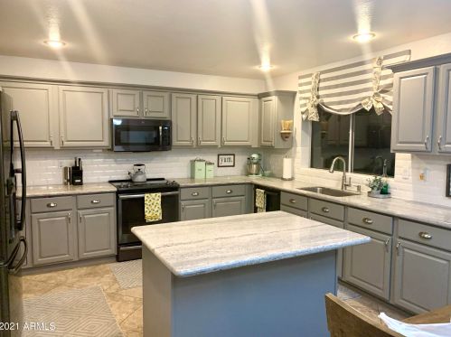 1023 Sheffield Ave, Chandler, AZ 85225-8602