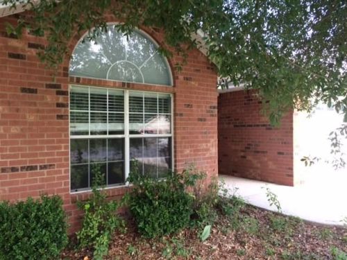 5814 Wood Duck Dr, Milton, FL 32571-9576