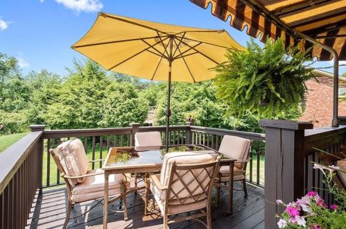 1264 Oakridge Rd, Mc Donald PA  15057-2632 exterior