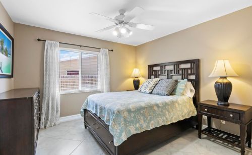 769 101 Ave, Naples FL 34108-3205 exterior