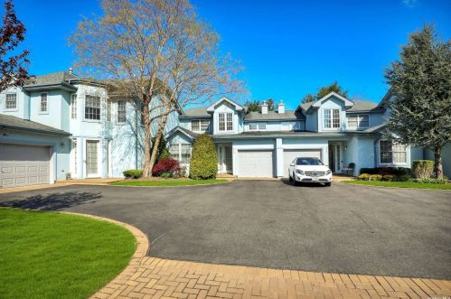 514 Bardini Dr, Huntington Station, NY 11747-5267