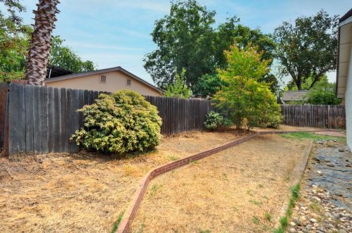 4958 Yucca Way, North Highlands CA  95660-5647 exterior