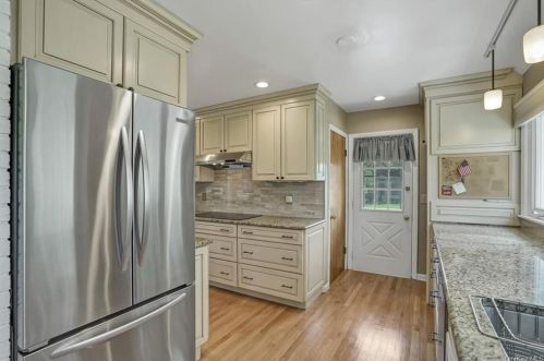 257 Osborne Hill Rd, Fishkill NY  12524-2510 exterior