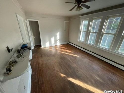 537 Main St, Greenport NY  11944-1432 exterior