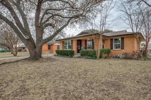 1013 Alan Ave, Carrollton, TX 75006-3927