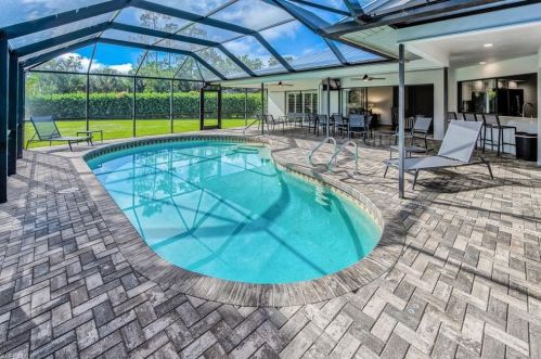 2216 Buckingham Ln, Naples FL  34112-5415 exterior