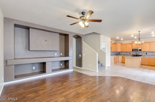 827 Anastasia St, San Tan Valley AZ  85140-5792 exterior