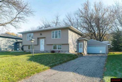 236 Stoltzman Rd, Mankato, MN 56001-3942