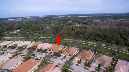 7633 Rozzini Ln, Naples, FL 34114-2676