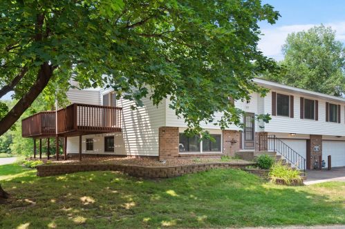 370 98th Ave, Minneapolis, MN 55434-1352