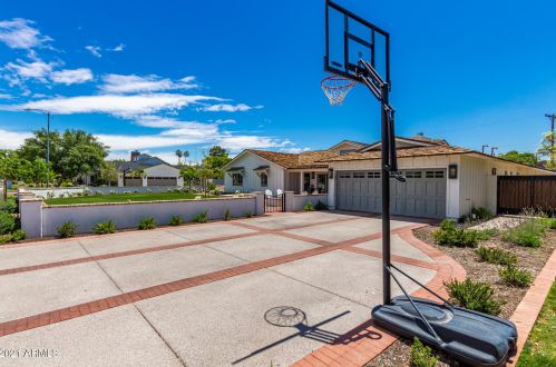 6045 Calle Del Paisano, Scottsdale, AZ 85251-4252