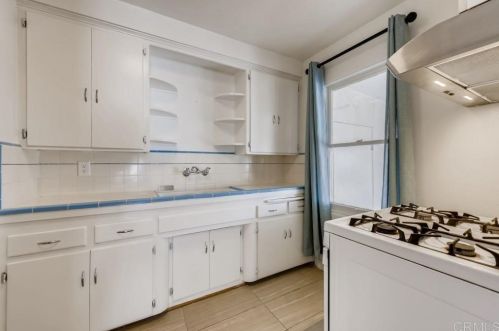 6543 Estelle St, San Diego CA  92115-5621 exterior