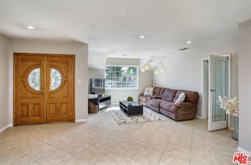 8101 Radford Ave, North Hollywood CA  91605-1541 exterior