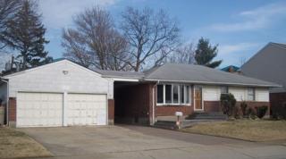 672 Dolores Ln, Bethpage, NY 11714-3310