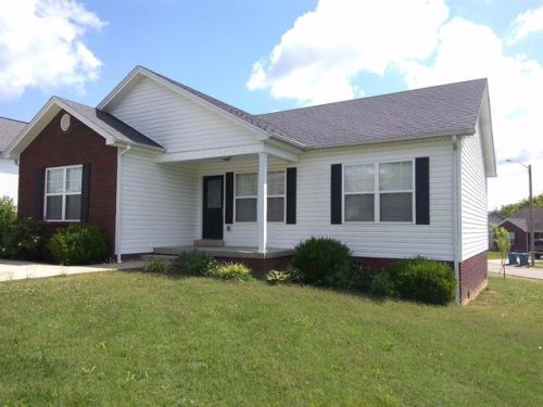 527 Copperfield Dr, Lawrenceburg, KY 40342-1929