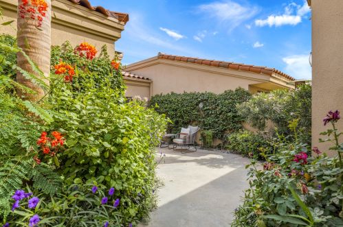 54720 Shoal Crk, La Quinta CA  92253-4782 exterior