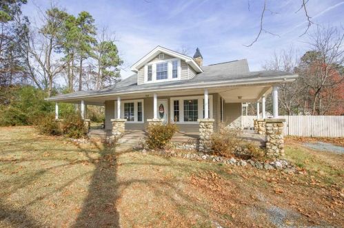 6979 Nc 705 Hwy, Robbins, NC 27325-7614