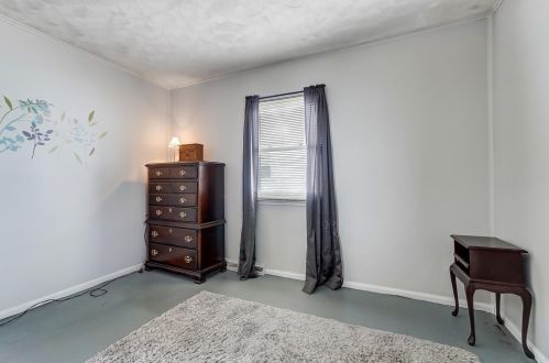 914 Barker Dr, Springfield OH 45505-2712 exterior